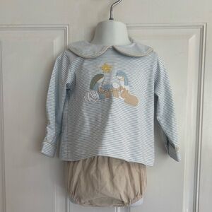 NWT 18M True Blue Manger Scene Applique Long Sleeve Top & Bloomer Set.  RT52